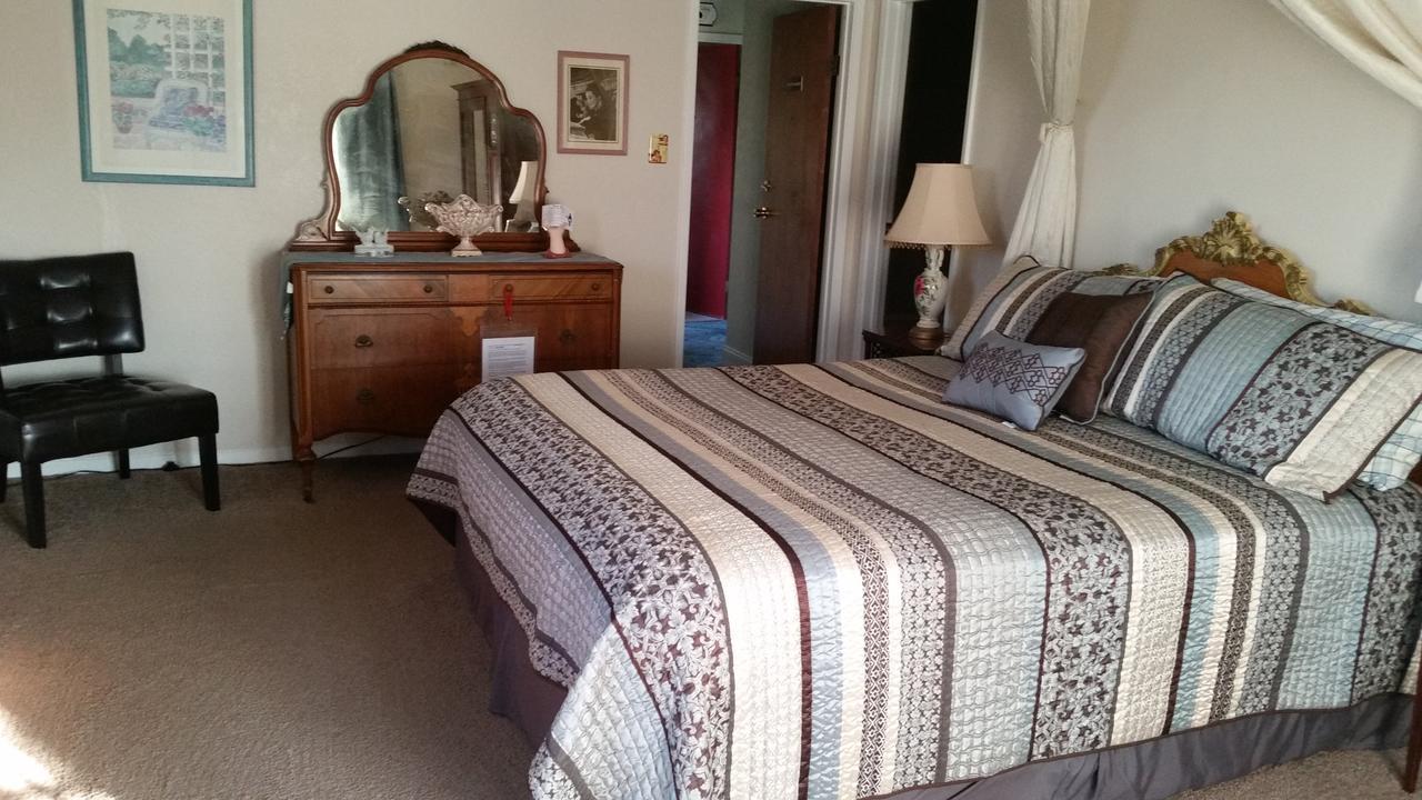 แพลนเตชั่น เบด แอนด์ เบรคฟาสต์ Bed & Breakfast Lemon Cove ภายนอก รูปภาพ