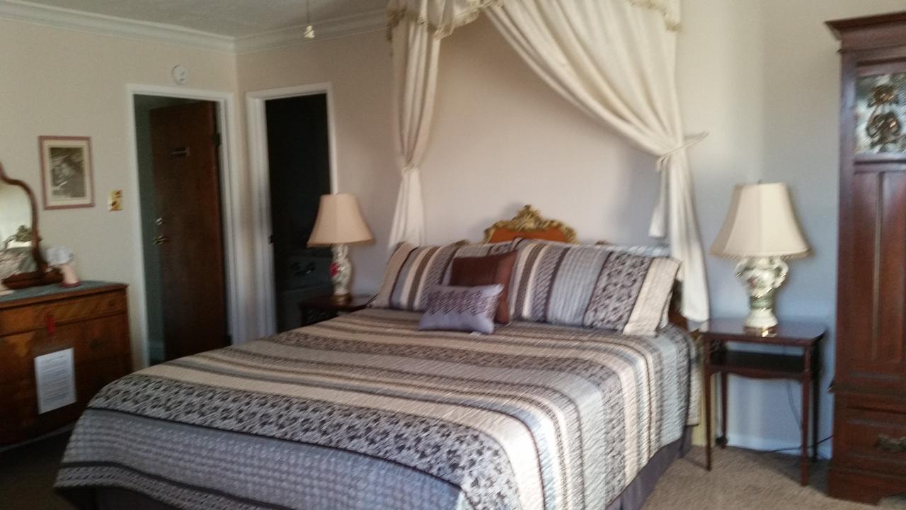 แพลนเตชั่น เบด แอนด์ เบรคฟาสต์ Bed & Breakfast Lemon Cove ภายนอก รูปภาพ